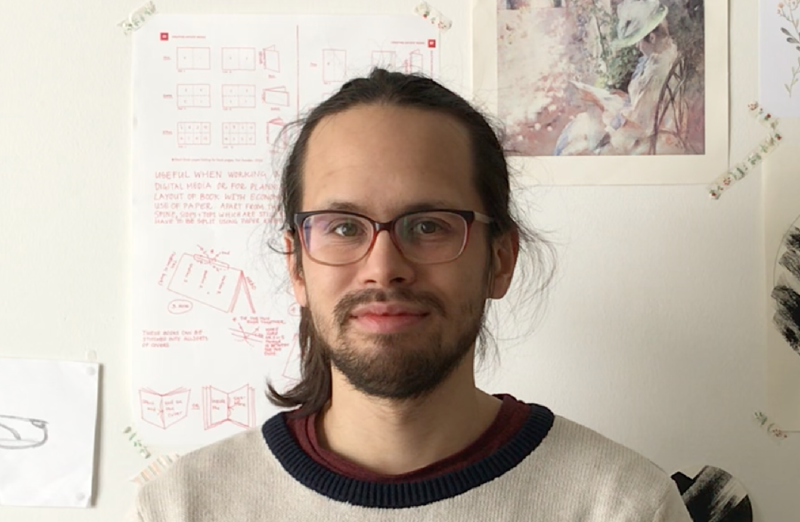 Forfatteren Nils som ser rett i kamera.